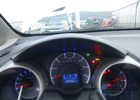 2013 Honda Fit z USA, uszkodzony, nr VIN JHMGE8H39DC067499